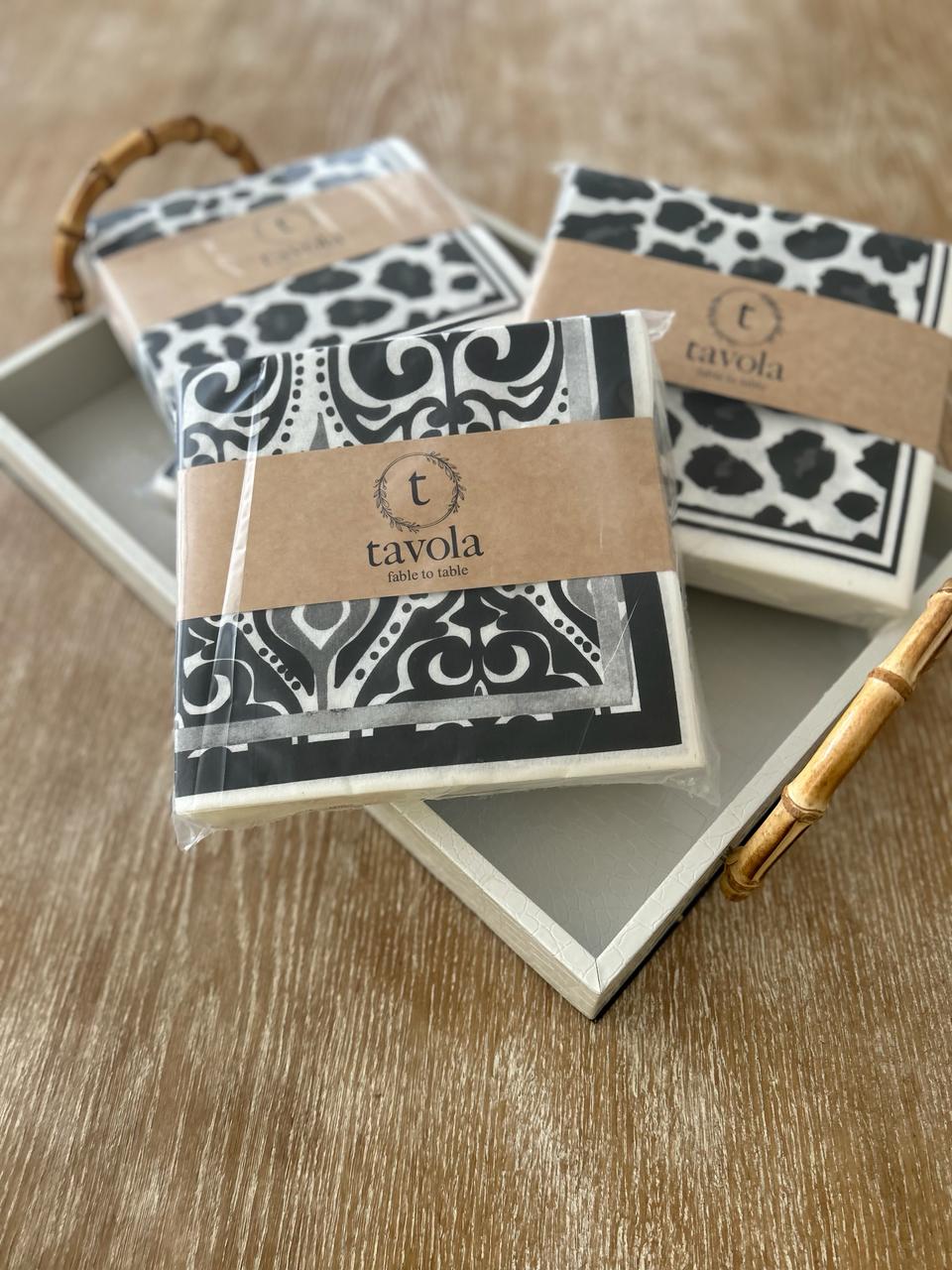 Abstract Black Serviettes